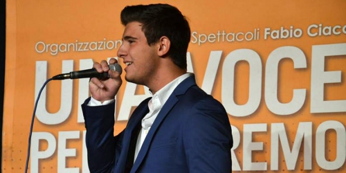 Lorenzo Turchetti premiato tra i finalisti di Una Voce per Sanremo 2013